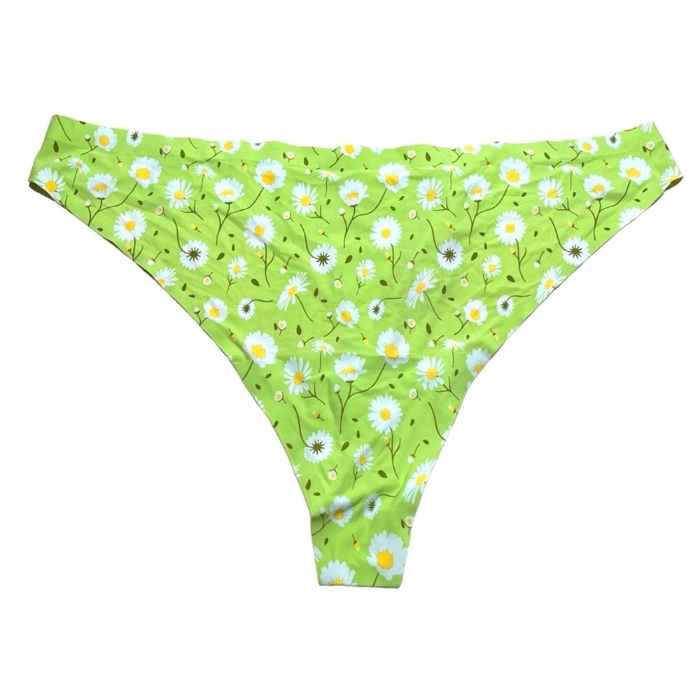 Cheek Boss Thong Daisy Fields Size 3XL